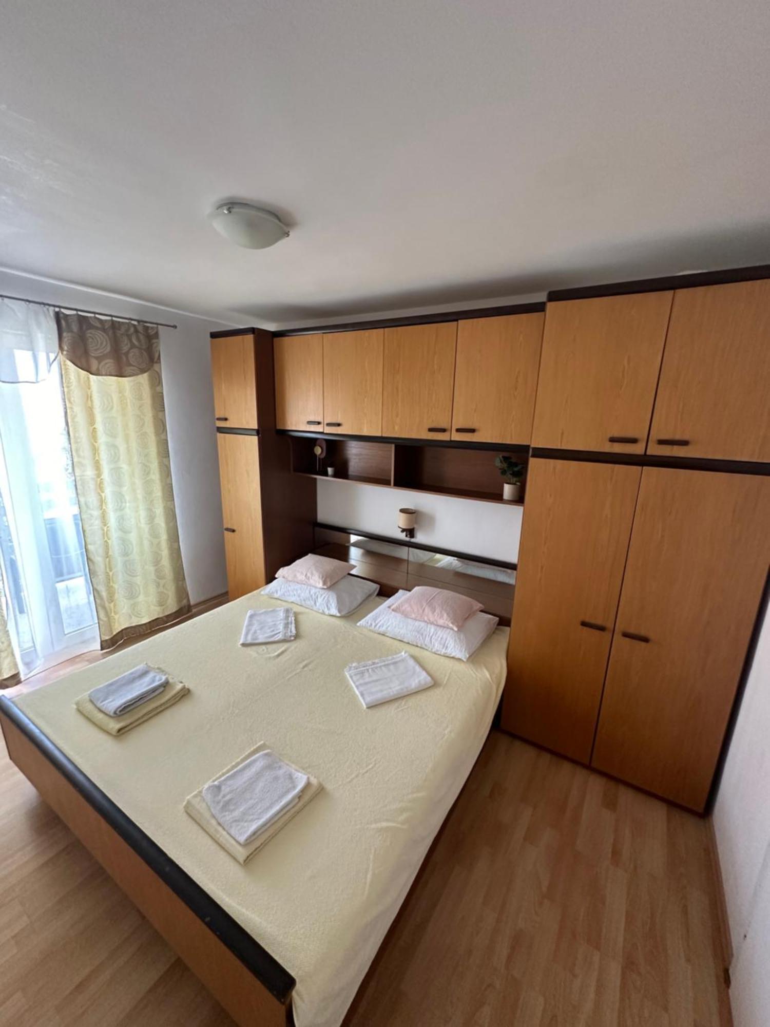 Apartmani Ira Crikvenica Exterior foto